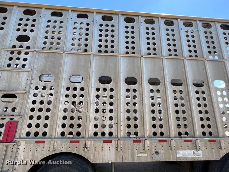 image for item DR1368 2005 Merritt  livestock trailer