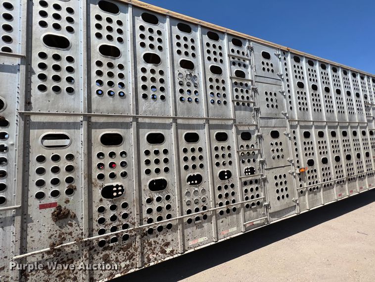 image for item DR1368 2005 Merritt  livestock trailer