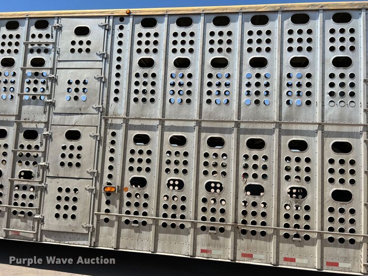 image for item DR1368 2005 Merritt  livestock trailer