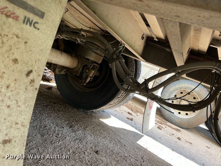 image for item DR1368 2005 Merritt  livestock trailer