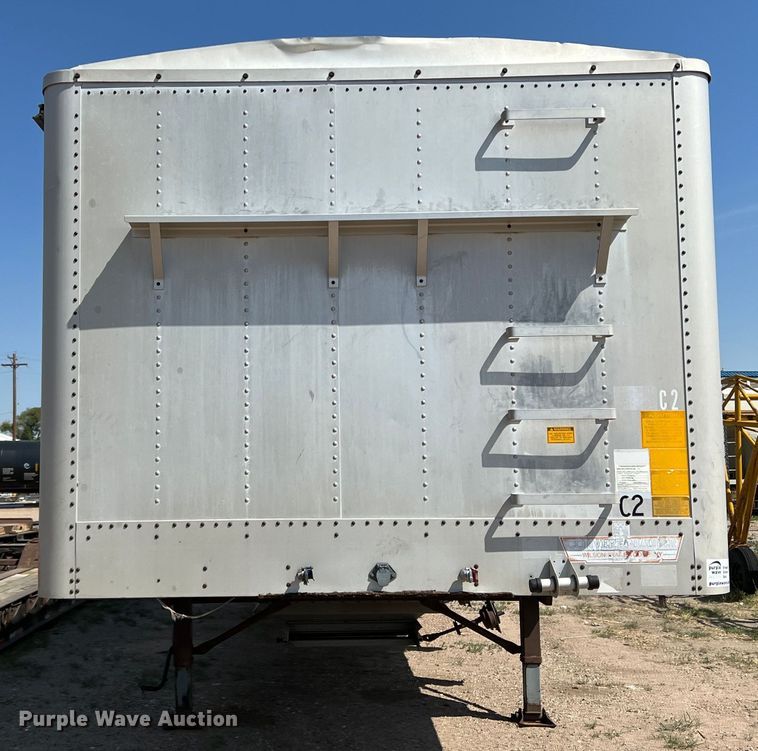image for item DR1370 1989 Wilson DWCH-100  grain trailer
