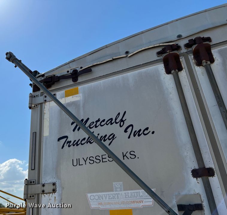 image for item DR1370 1989 Wilson DWCH-100  grain trailer