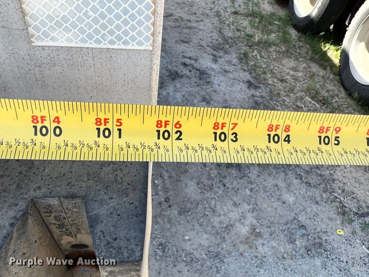 image for item DR1370 1989 Wilson DWCH-100  grain trailer