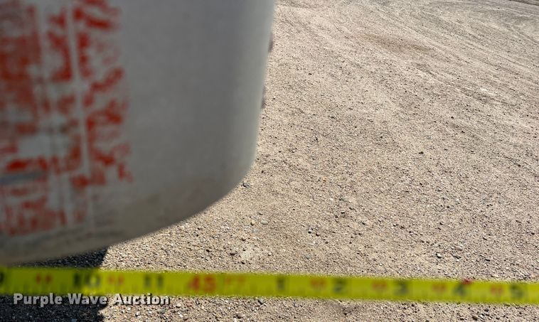 image for item DR1370 1989 Wilson DWCH-100  grain trailer