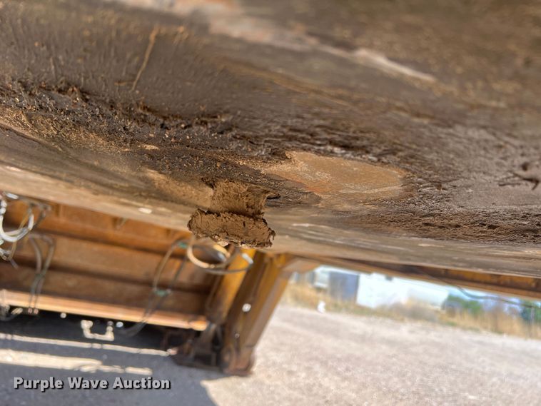 image for item DR1372 1997 Load King 503 DFP  lowboy equipment trailer