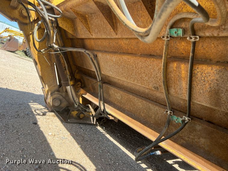 image for item DR1372 1997 Load King 503 DFP  lowboy equipment trailer