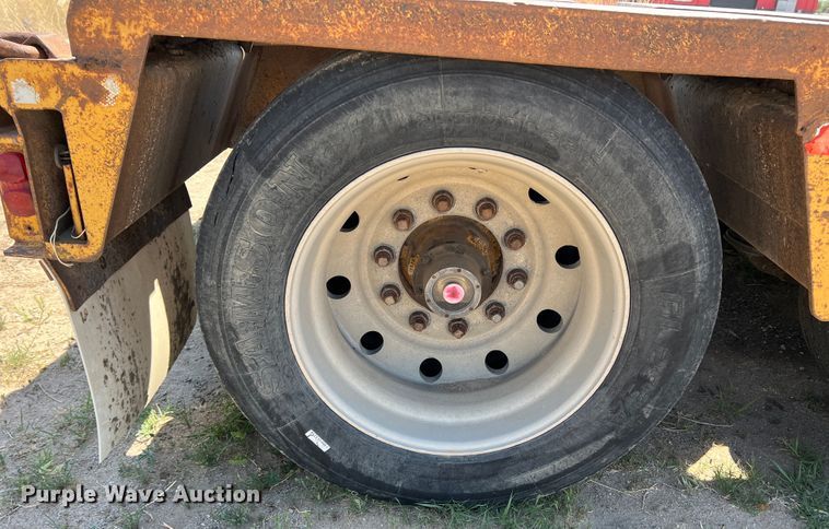 image for item DR1372 1997 Load King 503 DFP  lowboy equipment trailer