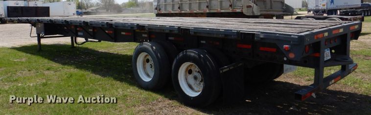 image for item DS8022 1994 Stoughton  flatbed trailer