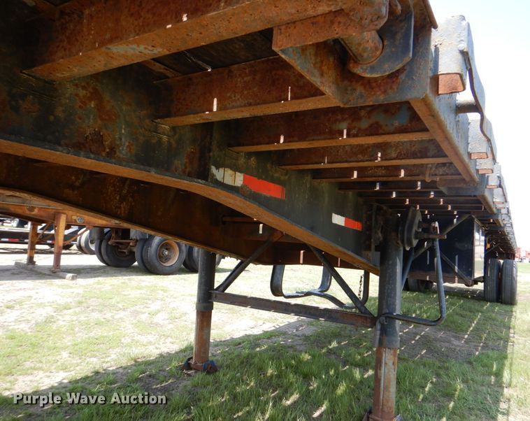 image for item DS8022 1994 Stoughton  flatbed trailer