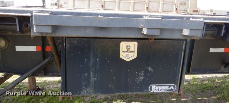 image for item DS8022 1994 Stoughton  flatbed trailer