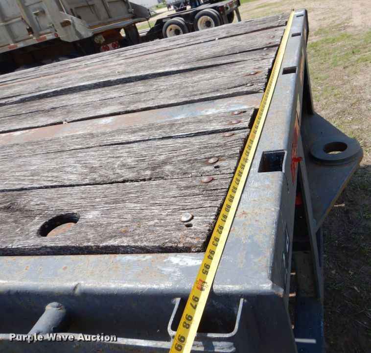 image for item DS8022 1994 Stoughton  flatbed trailer