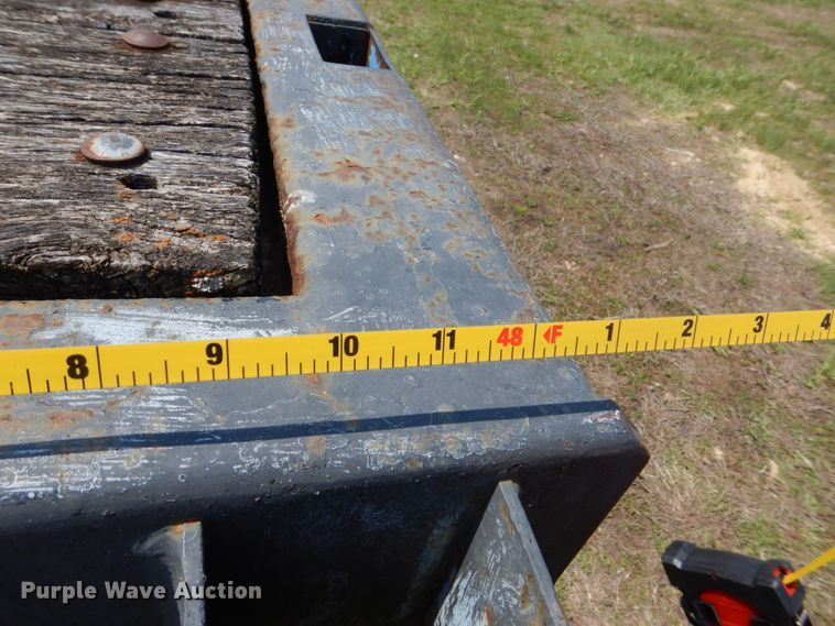 image for item DS8022 1994 Stoughton  flatbed trailer