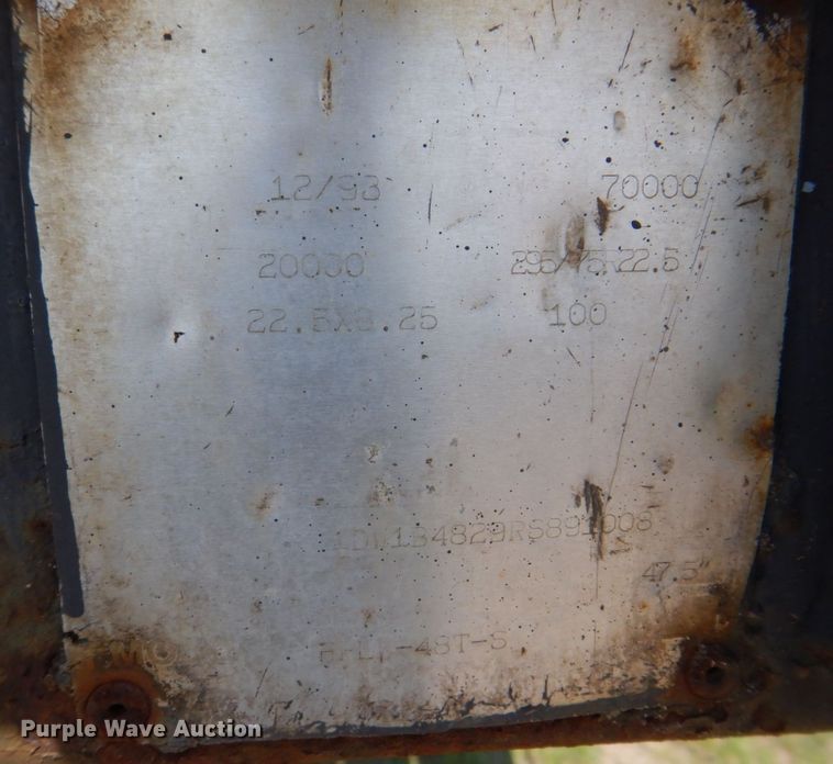 image for item DS8022 1994 Stoughton  flatbed trailer