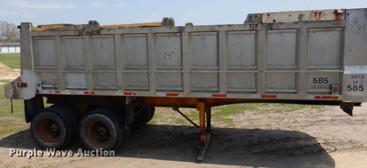 image for item DS8023 1973 East  end dump trailer