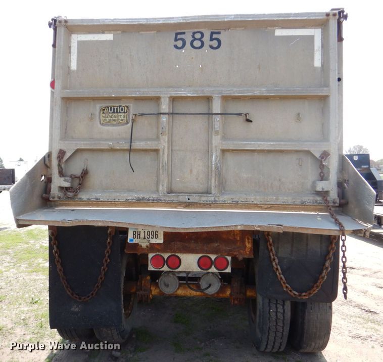 image for item DS8023 1973 East  end dump trailer