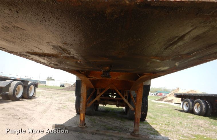 image for item DS8023 1973 East  end dump trailer