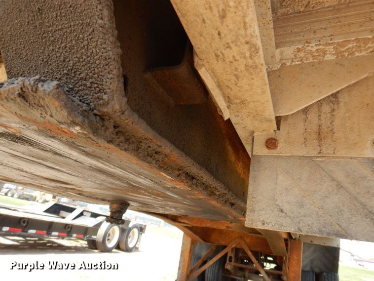 image for item DS8023 1973 East  end dump trailer