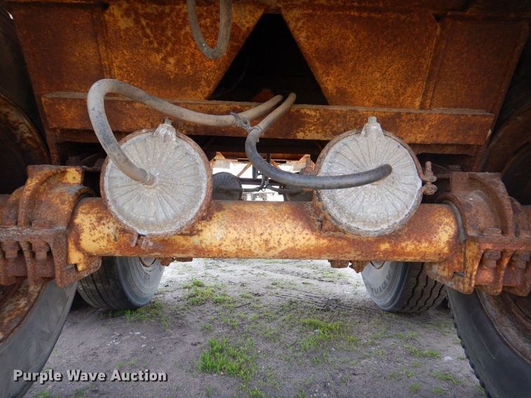 image for item DS8023 1973 East  end dump trailer