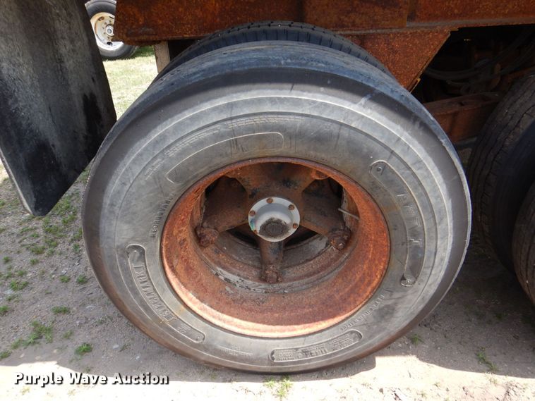 image for item DS8023 1973 East  end dump trailer