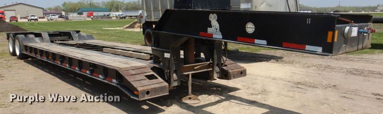 image for item DS8024 2002 Fontaine Ram35  lowboy equipment trailer