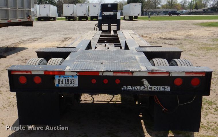 image for item DS8024 2002 Fontaine Ram35  lowboy equipment trailer