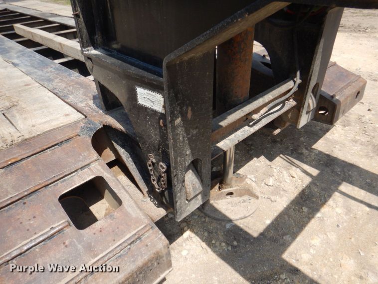 image for item DS8024 2002 Fontaine Ram35  lowboy equipment trailer