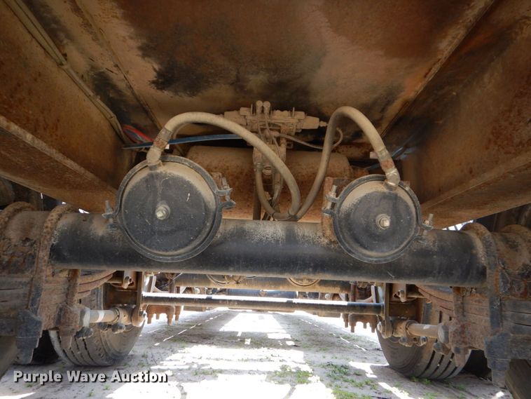 image for item DS8024 2002 Fontaine Ram35  lowboy equipment trailer