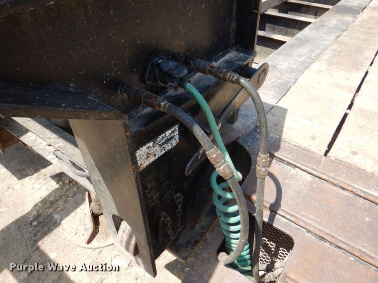 image for item DS8024 2002 Fontaine Ram35  lowboy equipment trailer