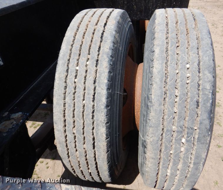 image for item DS8024 2002 Fontaine Ram35  lowboy equipment trailer