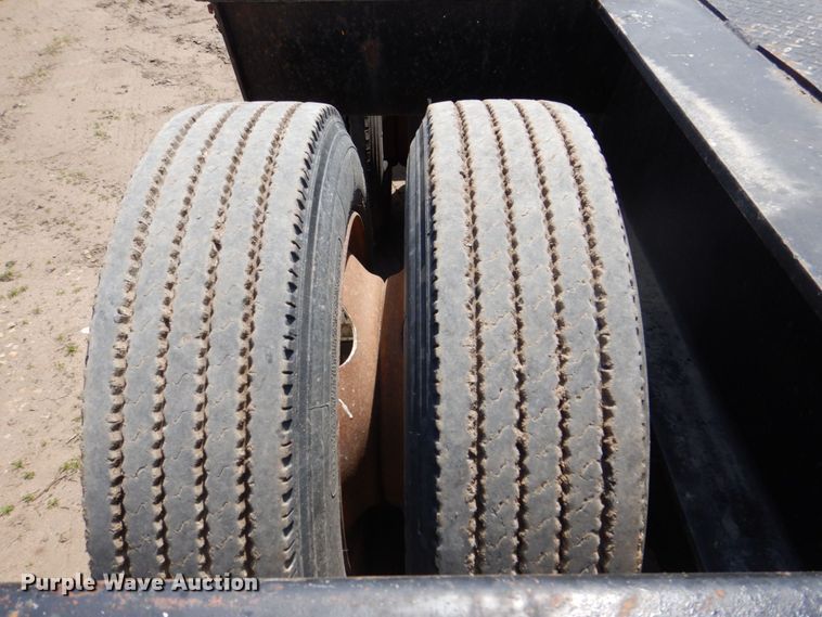 image for item DS8024 2002 Fontaine Ram35  lowboy equipment trailer