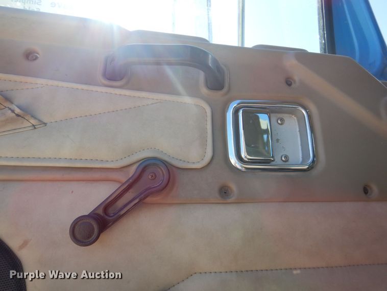 image for item DS8027 2012 Western Star 4900FA  semi truck