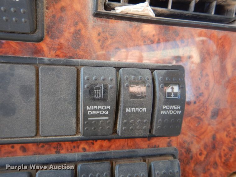 image for item DS8027 2012 Western Star 4900FA  semi truck