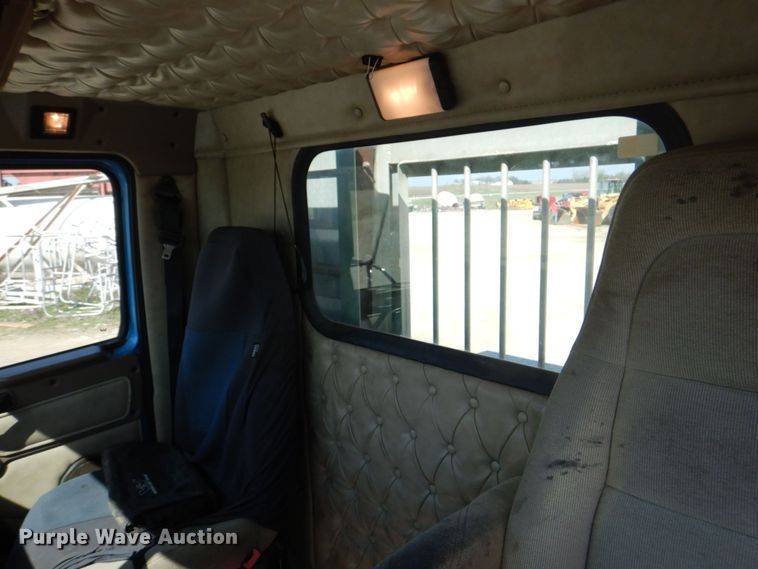 image for item DS8027 2012 Western Star 4900FA  semi truck