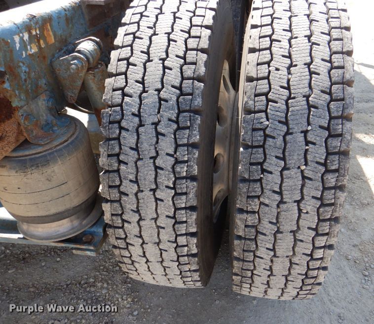 image for item DS8027 2012 Western Star 4900FA  semi truck