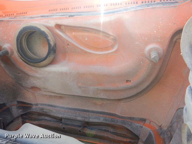 image for item DS8028 2013 Freightliner Cascadia  semi truck