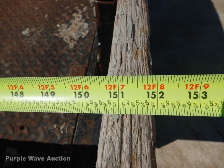 image for item EV9382 2005 Chevrolet C4500  Crew Cab flatbed truck