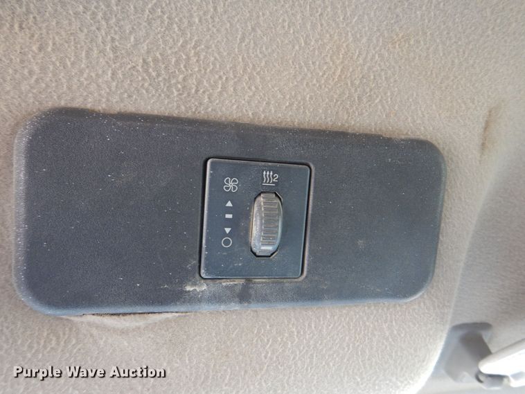 image for item EV9382 2005 Chevrolet C4500  Crew Cab flatbed truck