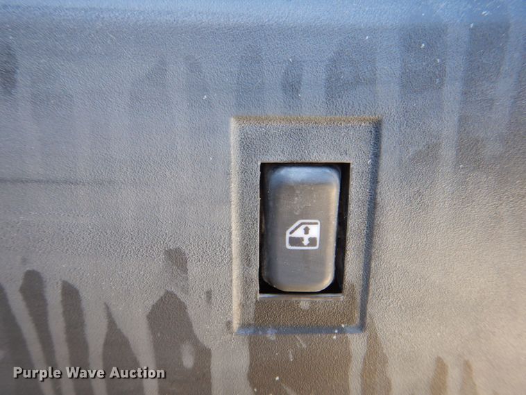 image for item EV9382 2005 Chevrolet C4500  Crew Cab flatbed truck