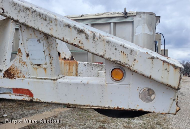 image for item FC9109 1988 CMC  bottom dump trailer