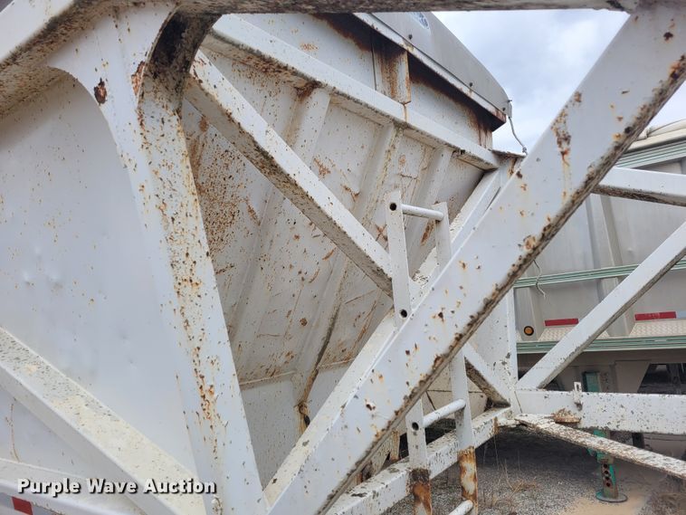 image for item FC9109 1988 CMC  bottom dump trailer