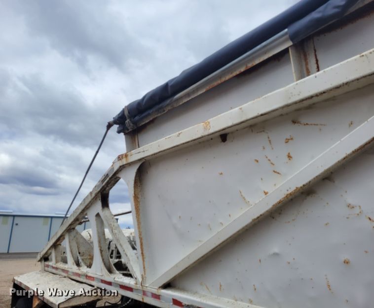 image for item FC9109 1988 CMC  bottom dump trailer