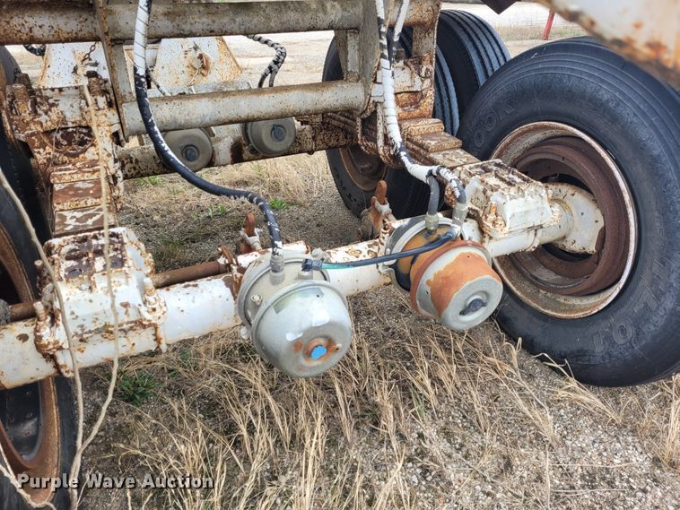 image for item FC9109 1988 CMC  bottom dump trailer