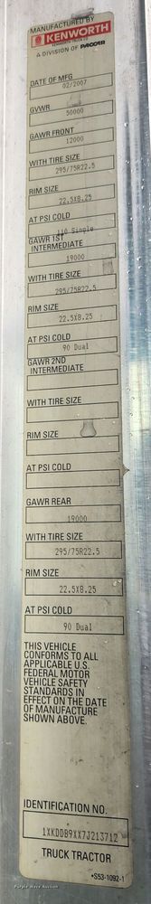 image for item HM9913 2007 Kenworth T800  semi truck