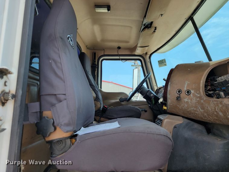 image for item JL9448 2005 Mack Granite  fuel truck