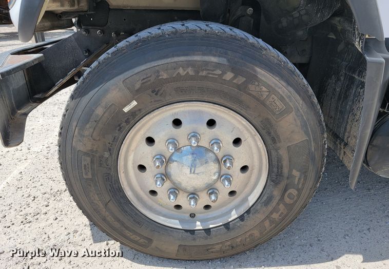 image for item JL9448 2005 Mack Granite  fuel truck