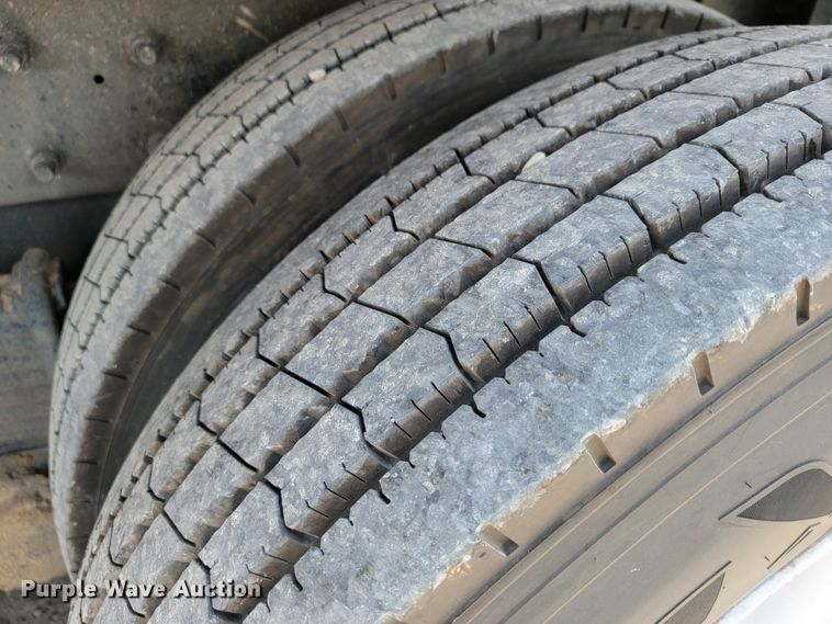 image for item JL9448 2005 Mack Granite  fuel truck