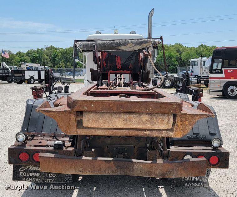 image for item JL9450 2005 Mack CH600  roll-off container truck