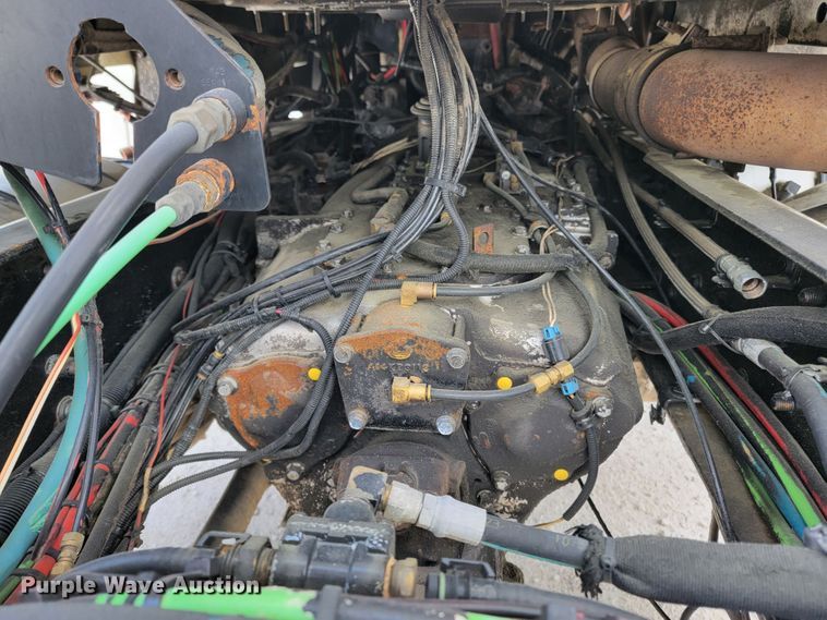 image for item JL9450 2005 Mack CH600  roll-off container truck