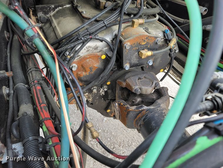 image for item JL9450 2005 Mack CH600  roll-off container truck