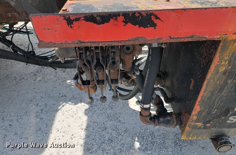 image for item JL9450 2005 Mack CH600  roll-off container truck